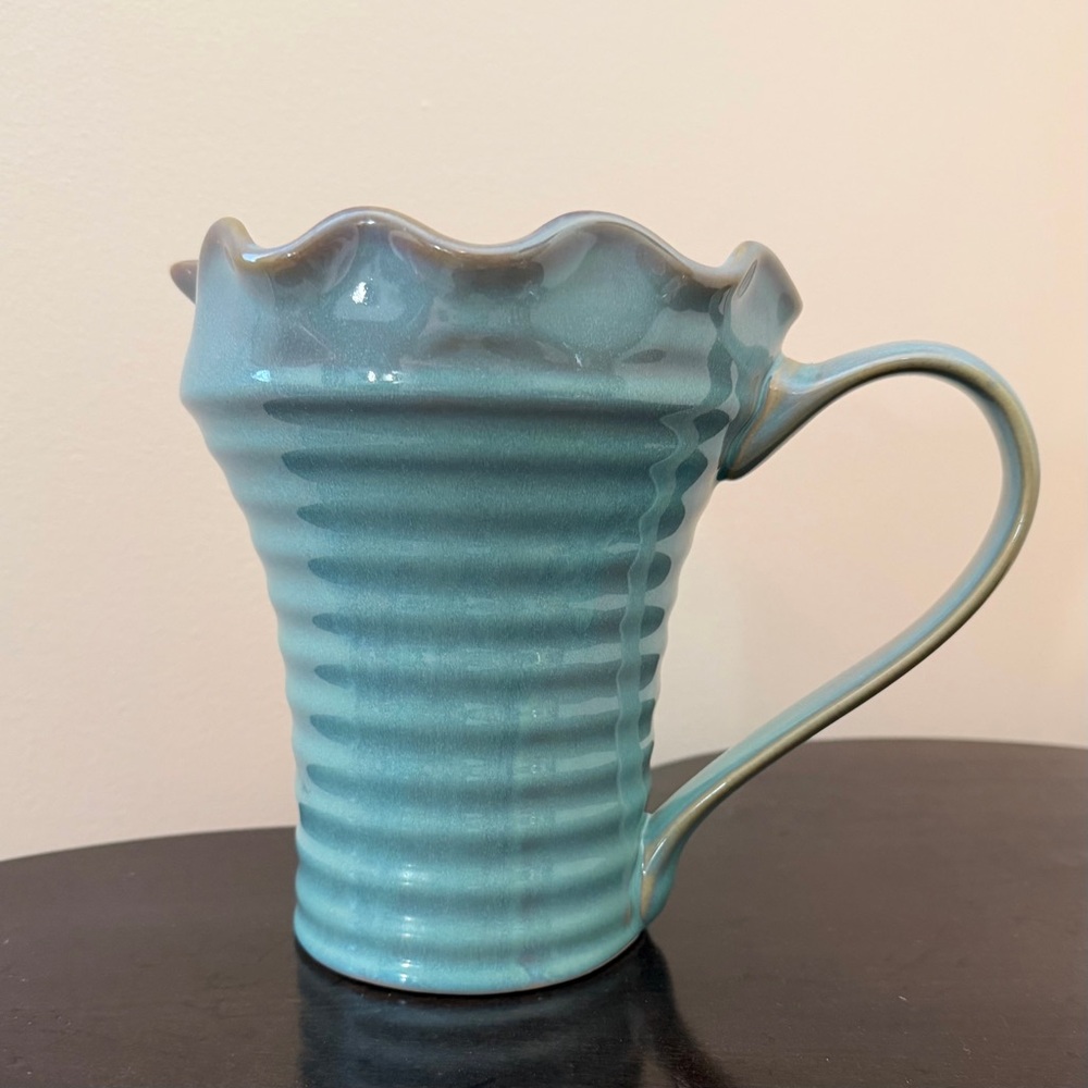 Hand Crafted WCL 1970s Scalloped Rim Ribbed Pottery Ceramic Pitcher